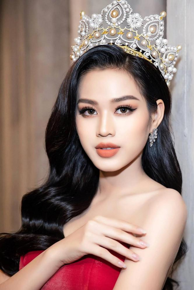 Trước thềm thi Miss World 2021, Hoa hậu Đỗ Thị Hà có những bước đi đầy thông minh - 12