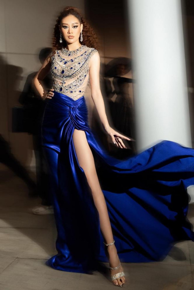 Mai Phương Thúy mặc kín mít vẫn gợi cảm, Diễm Hương khoe dáng nóng bỏng với bikini - 8