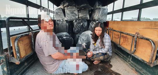 Đạt và Bê cùng tang vật