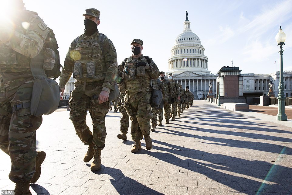 Các thống đốc bang ra lệnh rút Vệ binh Quốc gia sau những hình ảnh gây tranh cãi ở thủ đô Washington D.C, Mỹ.