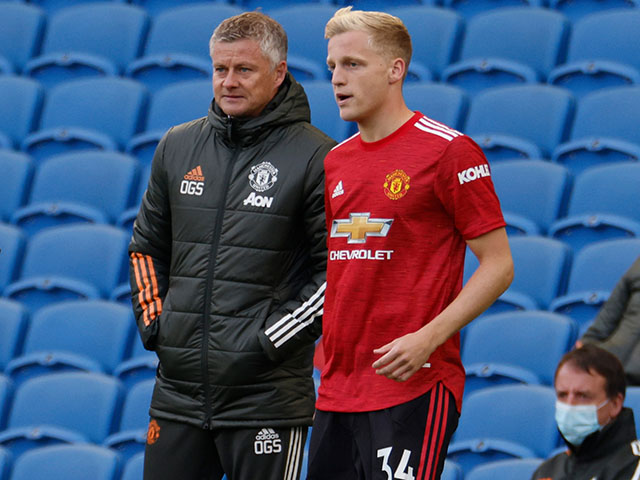 Bóng đá - HLV Solskjaer làm rõ tương lai Van de Beek, Lingard trước thềm đấu Liverpool