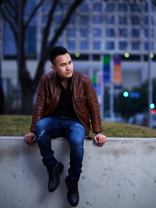 Con trai Hoài Linh: Bố luôn ủng hộ tôi kể cả khi tham gia showbiz - 4