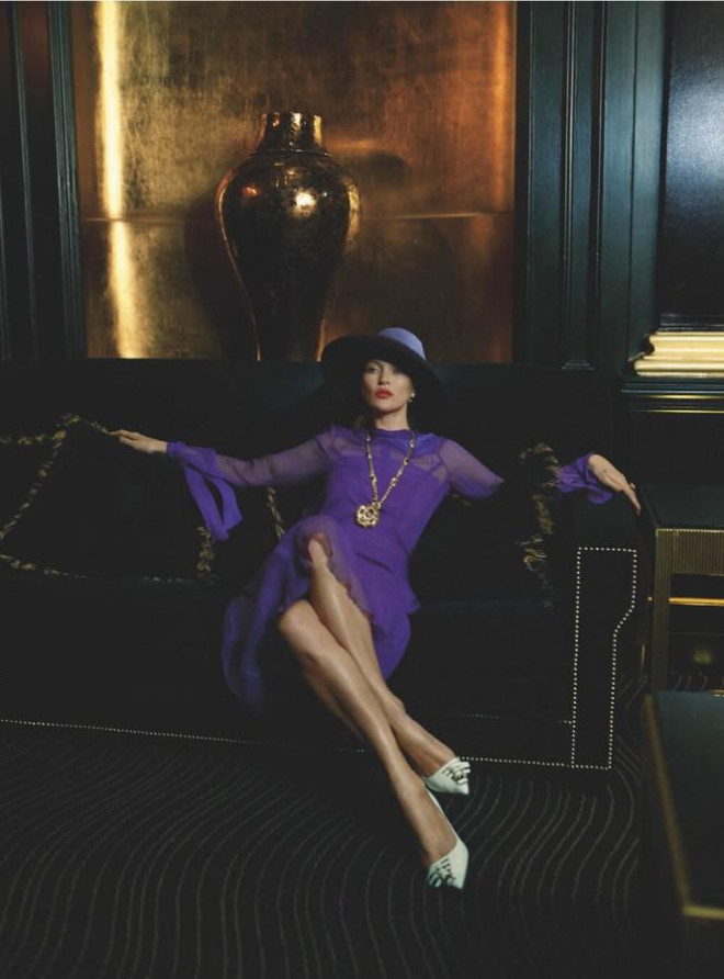 Kate Moss U50 gợi cảm đầy sức sống - 8