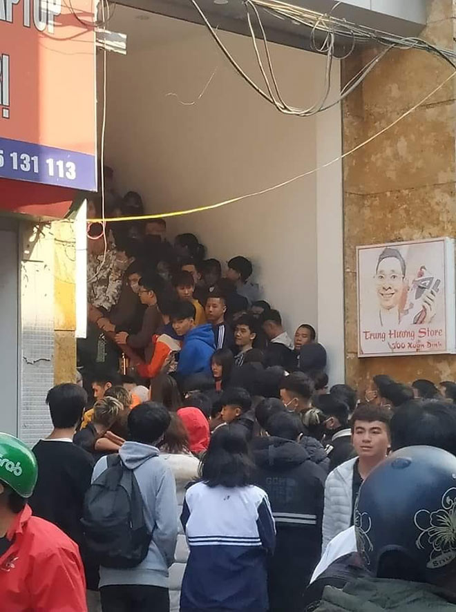 Anh chàng Shipper trở thành doanh nhân thành đạt khi mở ra thương hiệu giày dép nổi tiếng Trung Hương Store - 1