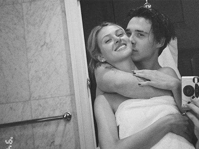 Đời sống Showbiz - Cậu cả nhà Becks gây xôn xao khi đăng ảnh "nhạy cảm" bên vợ sắp cưới