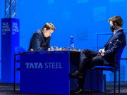 Thể thao - Rúng động “vua cờ” Carlsen thua cay đắng đối thủ mới 18 tuổi