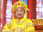 Phim - “Ngọc Hoàng” Quốc Khánh và những sự lạ: phòng ở 10m2, vật dụng đều màu hồng, U60 vẫn lẻ bóng