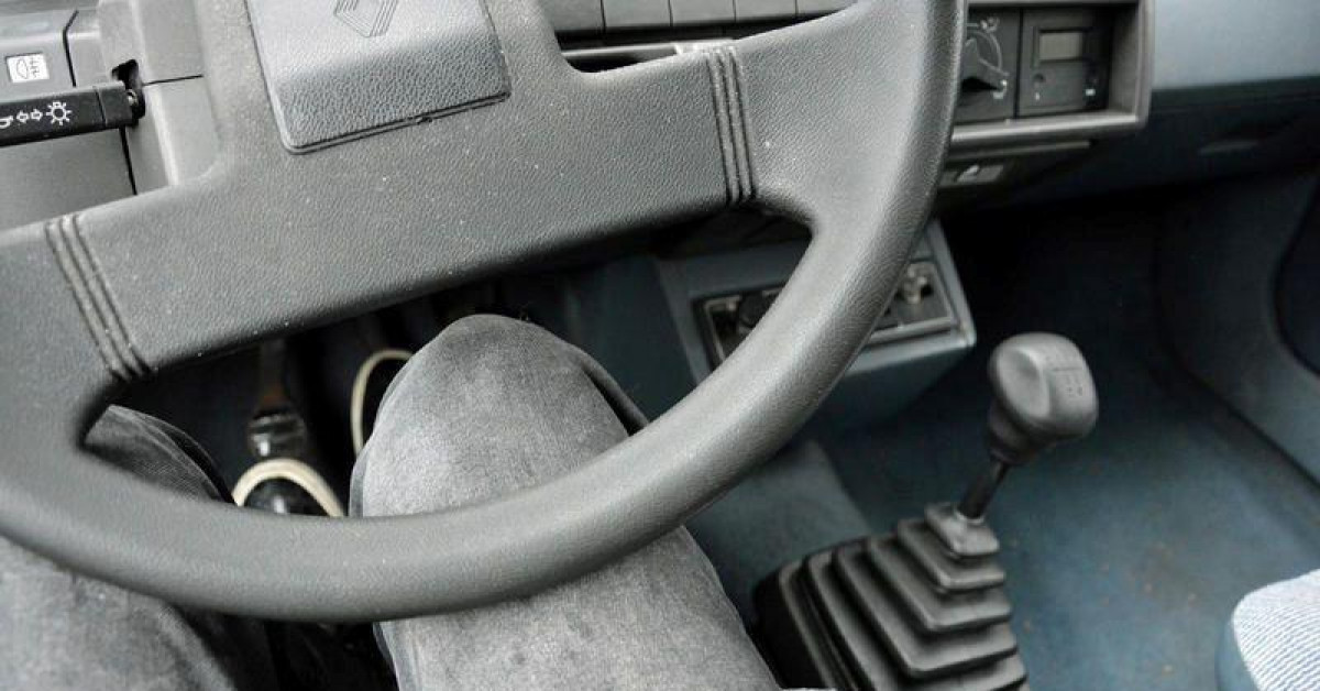 Tư vấn - Những thói quen tai hại khi lái xe ô tô