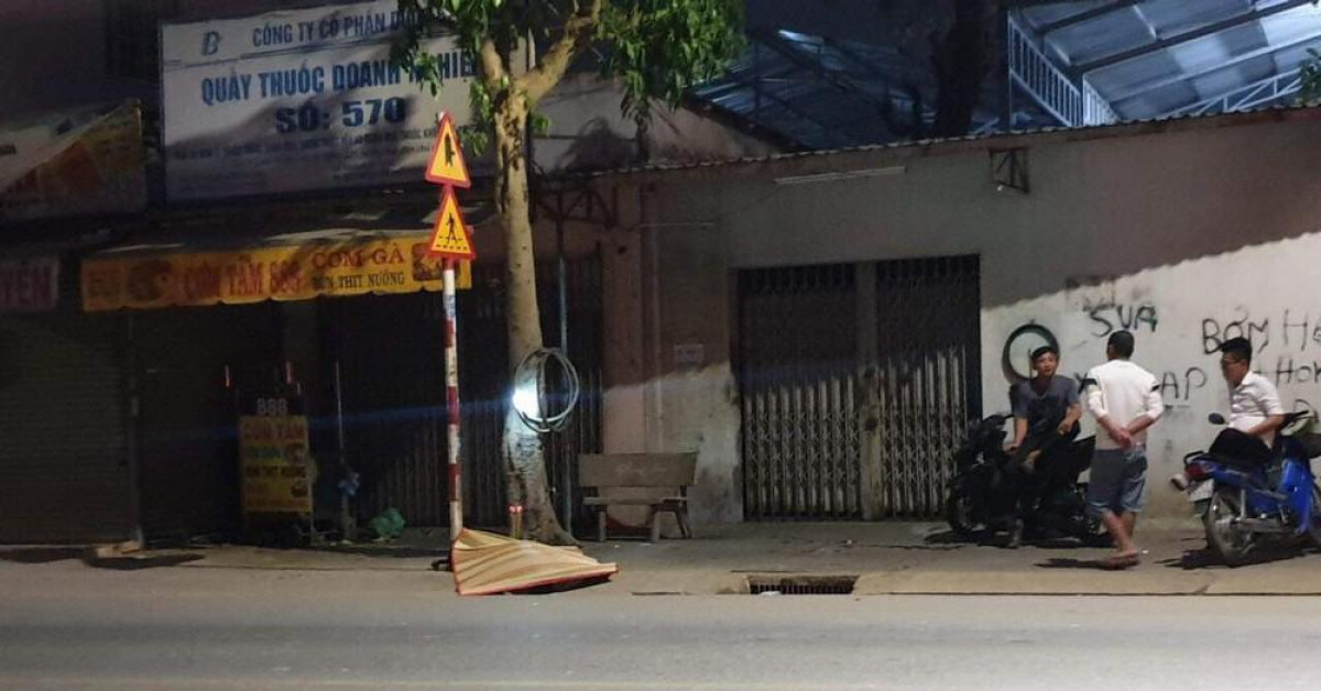 Pháp luật - Nam thanh niên tử vong bên lề đường nghi bị sát hại