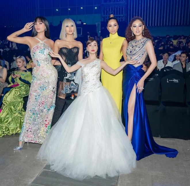 Khán giả phản ứng khi Hà Hồ vừa làm vừa ôm con ngủ gật - 3