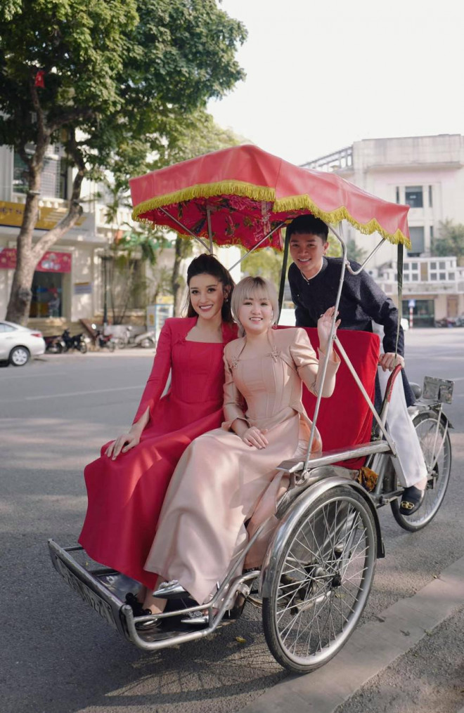 Hoa hậu Đỗ Thị Hà xinh đẹp nền nã với áo dài, H'Hen Niê hoá búp bê barbie nóng bỏng - 11