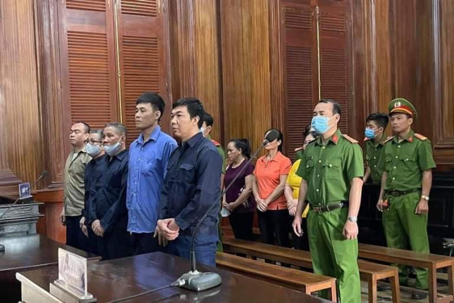Đàn em Oanh Hà ra tòa về tội "Mua bán trái phép chất ma túy"