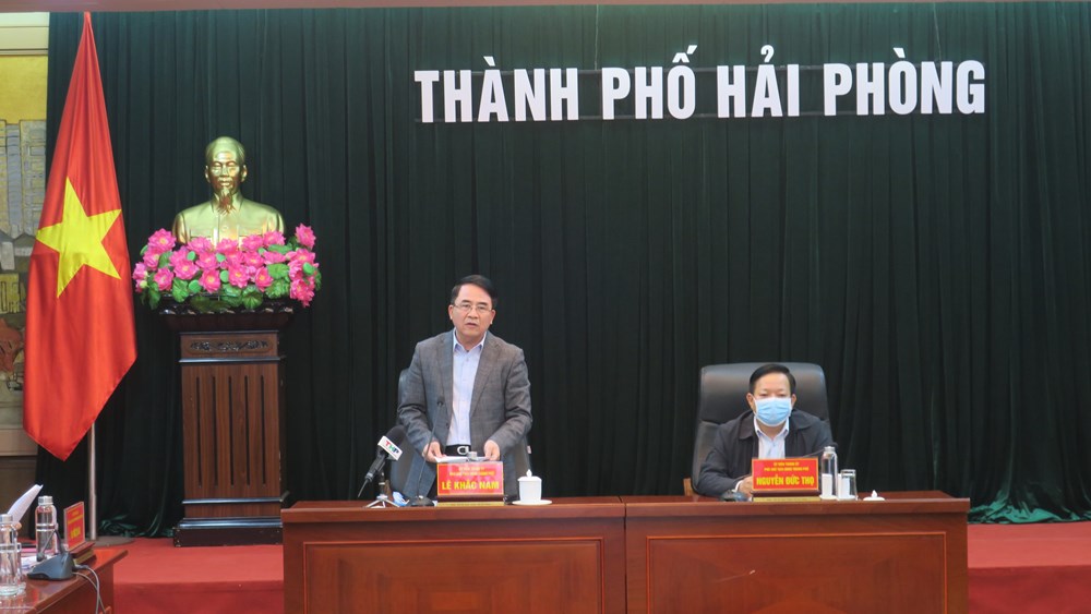 Phó Chủ tịch UBND thành phố Lê Khắc Nam phát biểu tại Hội nghị. Ảnh: Cổng thông tin điện tử TP.Hải Phòng.