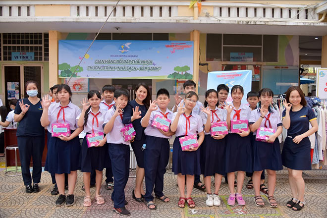 Cơn gió tích cực mang tên “Nụ cười hạnh phúc” của nha khoa Anna đã đi đến thật nhiều nơi, mang lại kiến thức cũng như niềm tin cho rất nhiều người