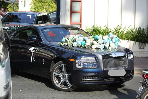 Chiếc xe Rolls-Royce Wraith sang trọng. Ảnh: Kênh 14.