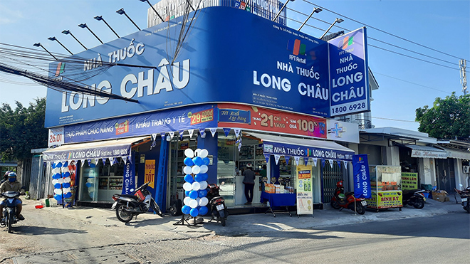 Hệ thống nhà thuốc FPT Long Châu tặng gần 3 triệu khẩu trang cho khách hàng đón Tết an toàn - 1