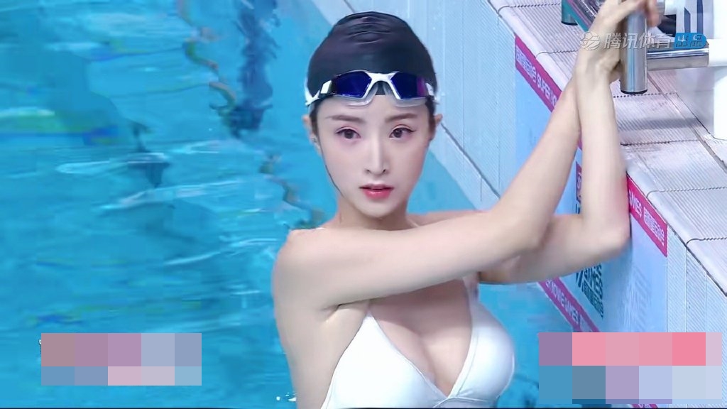 MC thể thao Trung Quốc nổi nhờ khoảnh khắc khoe vòng 1 khi bơi sở hữu body nuột nà - 4