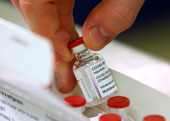 Vắc-xin Covid-19 của AstraZeneca - Nguồn: Reuters
