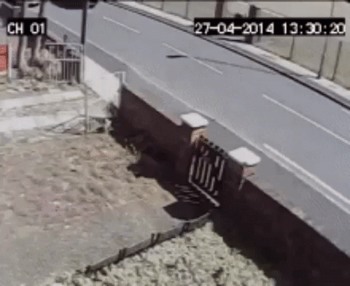 Những màn thể hiện trước mặt gái xinh và cái kết hết sức tê tái - 7