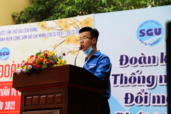 Ấm áp chuyến xe đoàn viên đưa sinh viên về quê đón Tết - 3