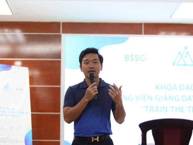 Kinh doanh - Kỹ sư xây dựng kiếm trăm tỷ đồng từ... bánh su, gà rán và cơm văn phòng