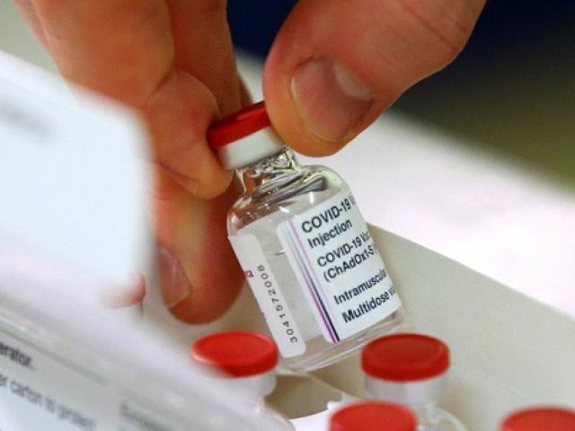 Tin tức trong ngày - Nóng trong tuần: Vắc-xin phòng COVID-19 đầu tiên được cấp phép lưu hành tại Việt Nam