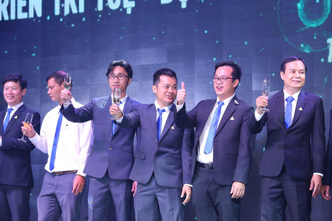 Tập thể lãnh đạo Công ty cổ phần Hạo Phương