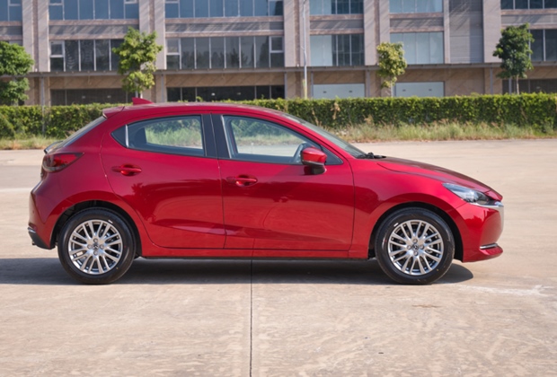 Giá xe Mazda2 mới nhất tháng 02/2021 đầy đủ các phiên bản - 6