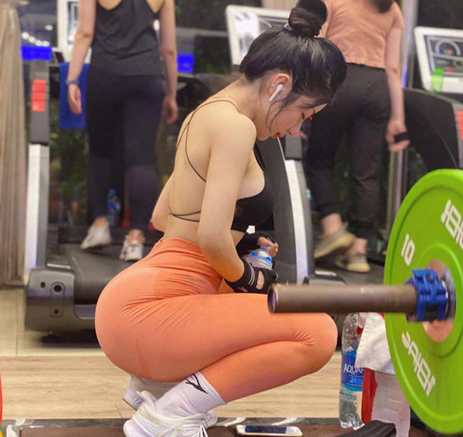 Hot girl tập gym Phạm Hồng Nhung vòng ba gần 100cm nhờ nâng tạ 160kg - 9