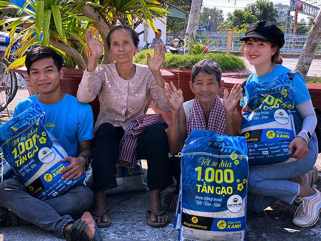 Tết Sẻ Chia 2021: Niềm vui nhận gạo hòa chung niềm vui đón Tết - 8