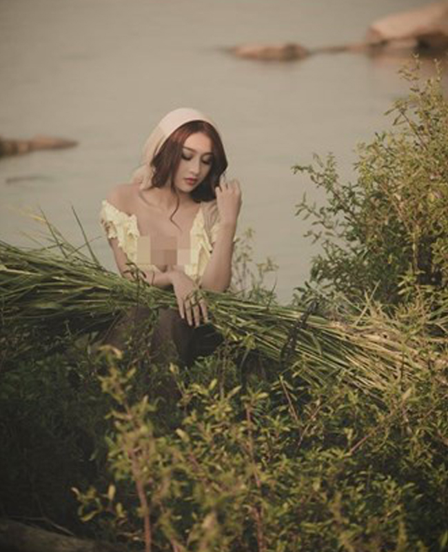 Chia sẻ về điều này, Kim Lê&nbsp;nói: “Trong suy nghĩ, mình chưa từng xem những bức ảnh đó&nbsp;có ý dung tục mà đó là các tác phẩm nghệ thuật nhằm tôn vinh vẻ đẹp đường cong của người phụ nữ Việt”.
