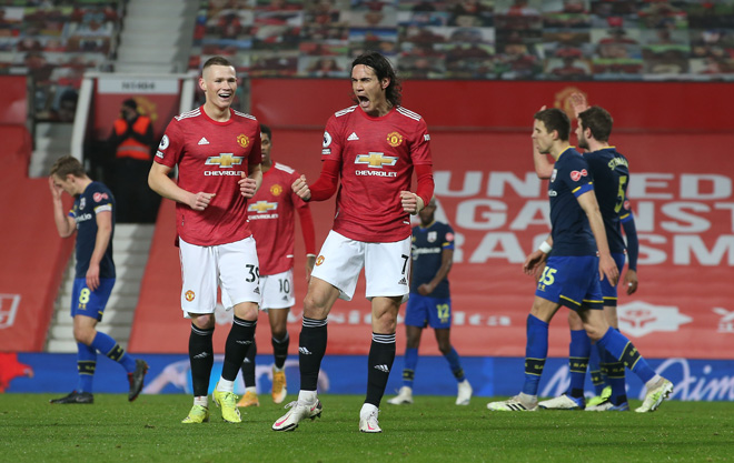 Rực lửa bảng xếp hạng Ngoại hạng Anh: MU đại thắng có vượt được Man City? - 1