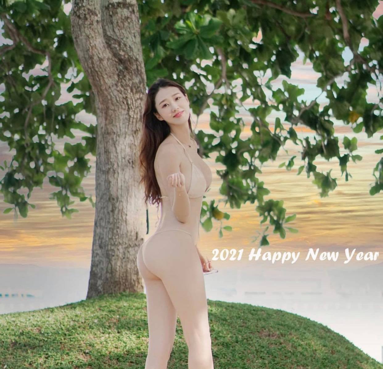 Chụp ảnh Eva, mỹ nhân Hàn suýt gặp nạn vì váy xẻ hun hút, bikini "tàng hình" - 6