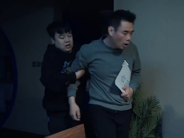 Video Clip Cười - Hậu quả thảm họa sau một đêm say xỉn