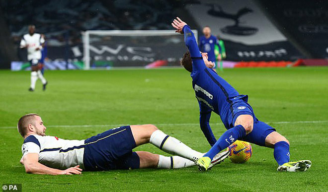 Sai lầm cá nhân của Eric Dier khiến Tottenham phải trả giá bằng một trận thua