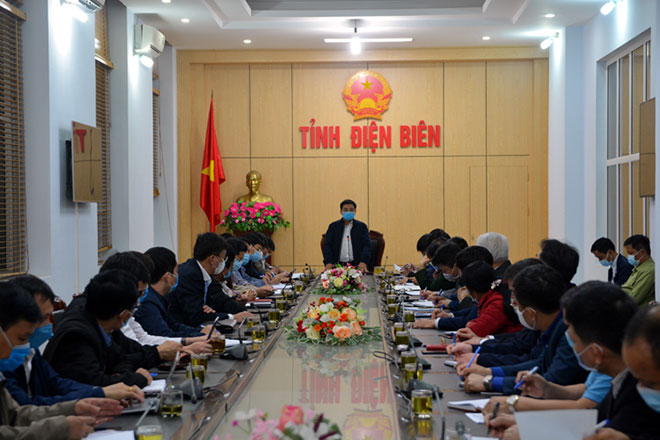Điện Biên họp khẩn trong đêm vì ghi nhận 3 trường hợp nghi nhiễm SARS-CoV-2