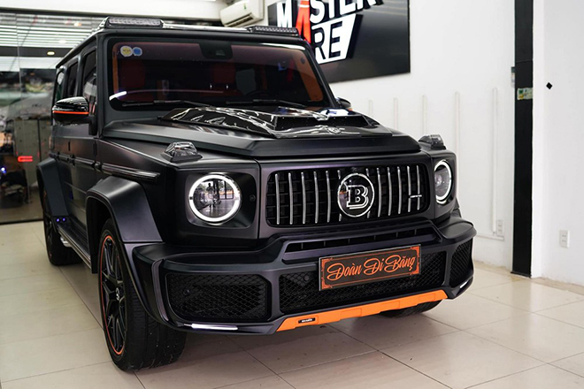 Ca sĩ Di Băng độ bodykit Brabus cho Mercedes-AMG G 63 với nội thất màu cam cực chất - 1