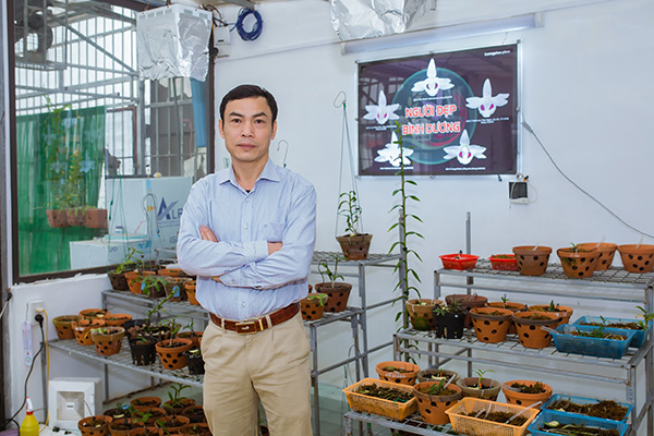 Nghệ nhân Phan Thanh Lương bật mí kinh nghiệm trồng hoa lan đột biến đảm bảo ai cũng thành công - 3
