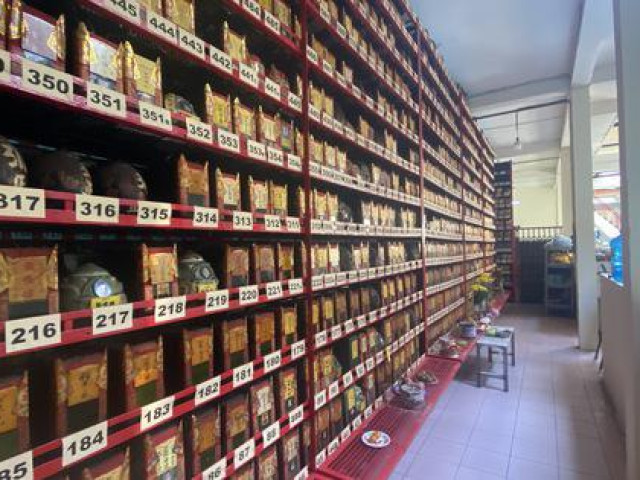 Tin tức trong ngày - Hai ngôi chùa "kỳ lạ" ở TP HCM