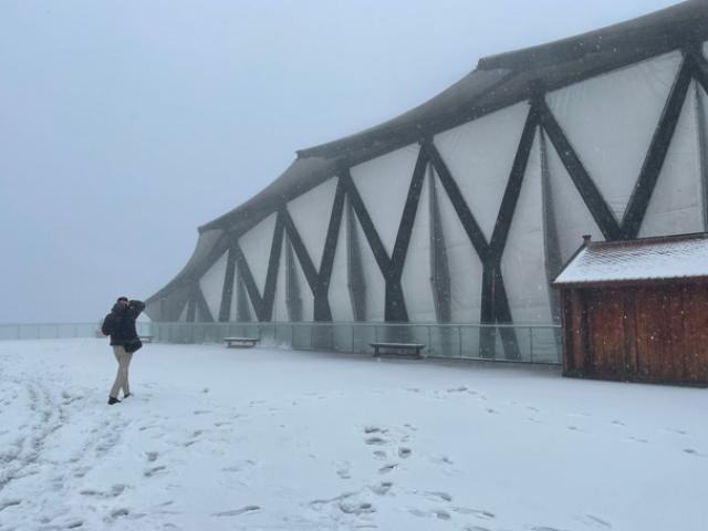 Tin tức trong ngày - Tin tức 24h qua: Tuyết phủ trắng đỉnh Fansipan vào 27 Tết Tân Sửu