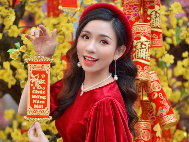 Đời sống Showbiz - Á khôi Nghiêm Hoàng Diễm Anh rạng rỡ đón xuân với áo dài cách tân