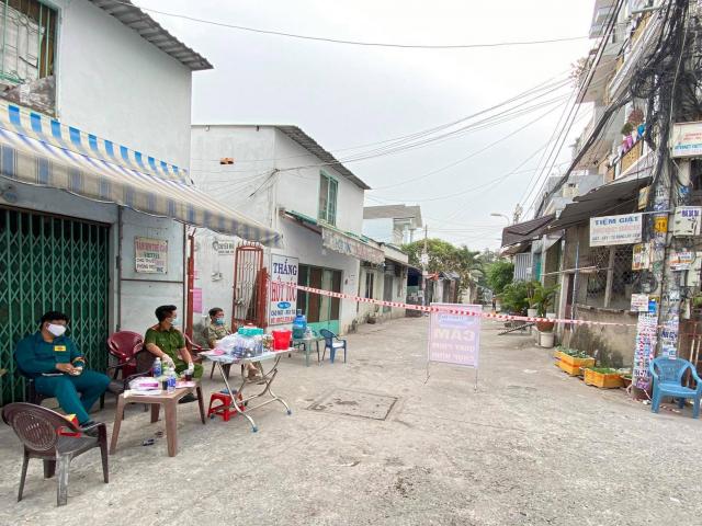 Tin tức trong ngày - Khẩn: Người dự tiệc cưới nhà hàng Adora Nguyễn Kiệm, TP.HCM liên hệ ngay cơ quan y tế