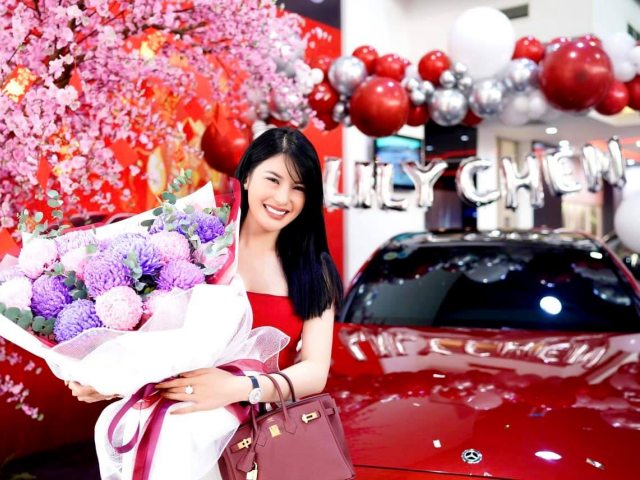 Đời sống Showbiz - Hé lộ danh tính "ngọc nữ bolero" xách vali tiền mặt chốt đơn xế sang 3,3 tỷ