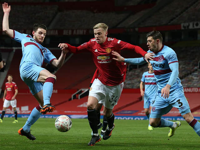 Bóng đá - MU đua vô địch gặp biến lớn: "Bom xịt" 39 triệu euro bị đồng đội cô lập?