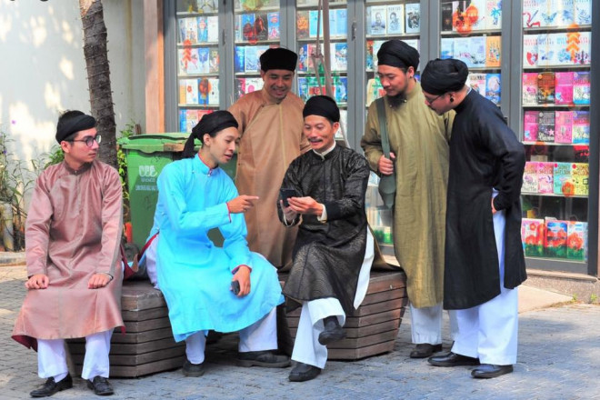 Áo dài – trang phục không chỉ để che đi cơ thể mà là biểu hiện văn hóa - 2