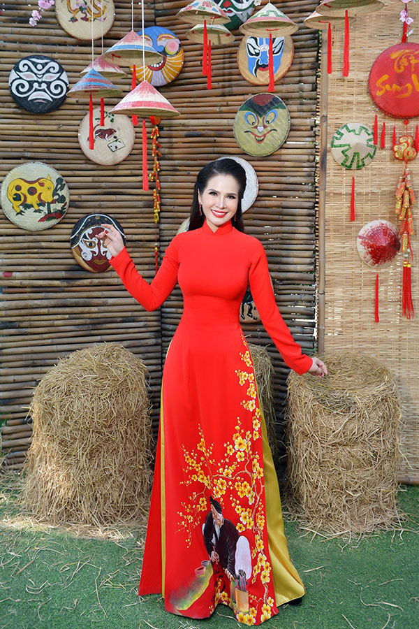 Hoa hậu Lê Thanh Thúy khoe sắc trong áo dài Tết trẻ trung rạng rỡ - 7