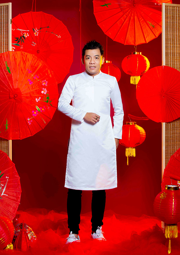 NTK Tạ Linh Nhân: ‘Mặc áo dài du Xuân mới cảm nhận được hết hương vị của ngày Tết’ - 1