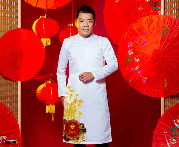 NTK Tạ Linh Nhân: ‘Mặc áo dài du Xuân mới cảm nhận được hết hương vị của ngày Tết’ - 2