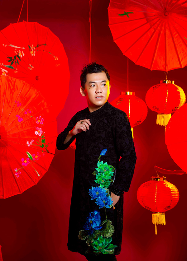 NTK Tạ Linh Nhân: ‘Mặc áo dài du Xuân mới cảm nhận được hết hương vị của ngày Tết’ - 5
