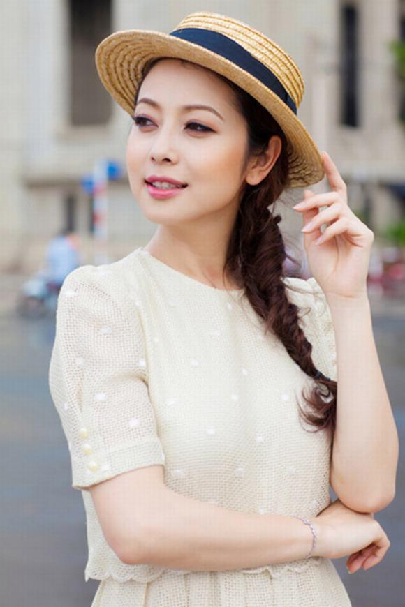 Jennifer Phạm sinh năm 1985, bên ngoài vẻ dịu dàng là cả sự can đảm và quyết đoán bên trong